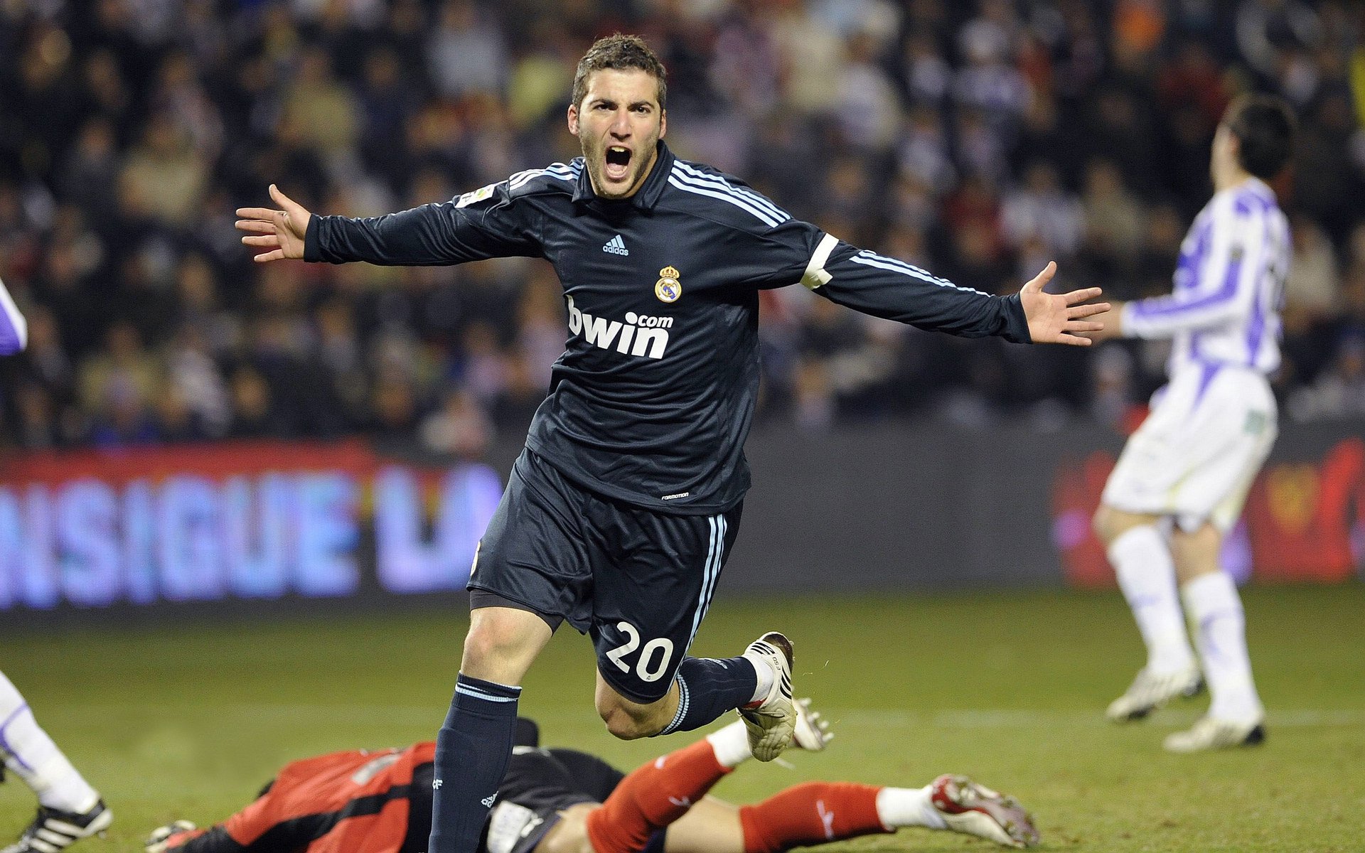 九游官网下载app下载-《PUBG Mobile》年度最具潜力新星登场，比赛火热进行中，pubg mobile2021